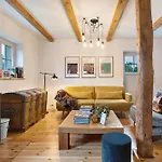 Peene Hus